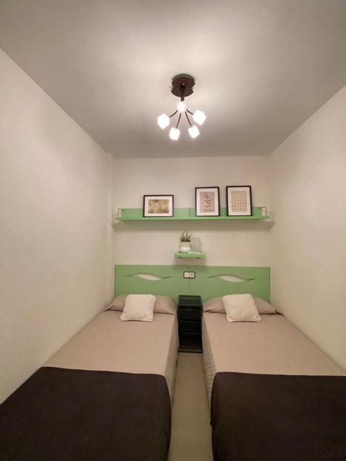 Apartamento Con Piscina En 1ª Linea De Playa En Salou Esterno foto